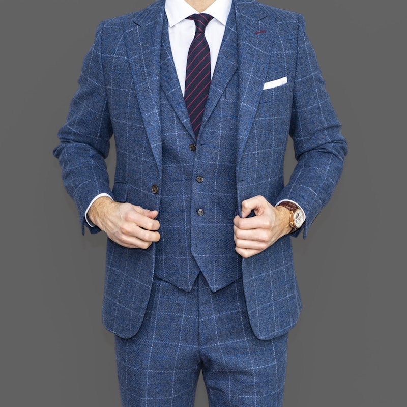 Original Men's Slim Fit Suit | KSh 17,000 | KenyaAdvert